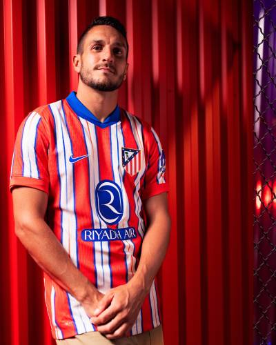 atletico_madrid_24_25_nike_home_kit_b.jpg