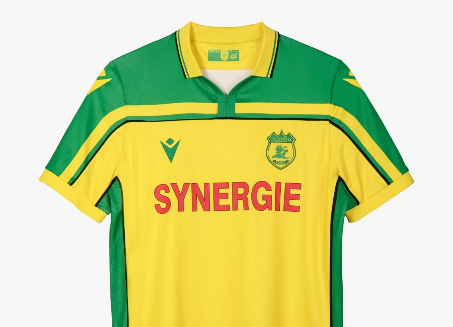 FC Nantes 2021-22 Macron Third Shirt